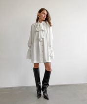Damen Blusenkleid aus Satin – Oversized, Elegant mit Schleife & Puffärmeln