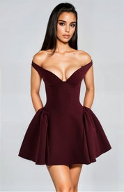 Damen Partykleid Mini – Figurbetont mit tiefem Dekolleté