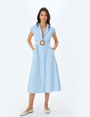 Gestreiftes Hemdblusenkleid in Blau – Stilvoll & Feminin