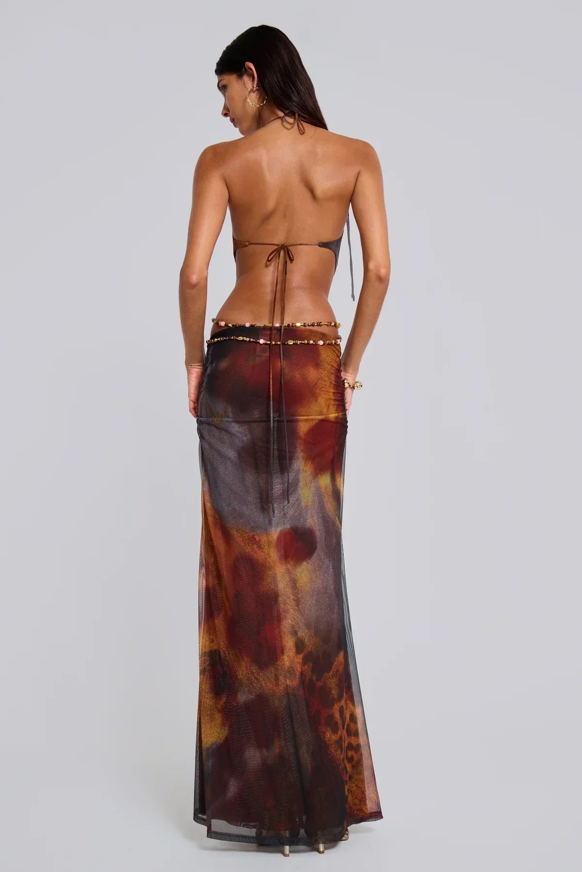 Rückenfreies Maxikleid mit Cut-Outs und Zierdetails – Ausgefallenes Design für Events & Partys