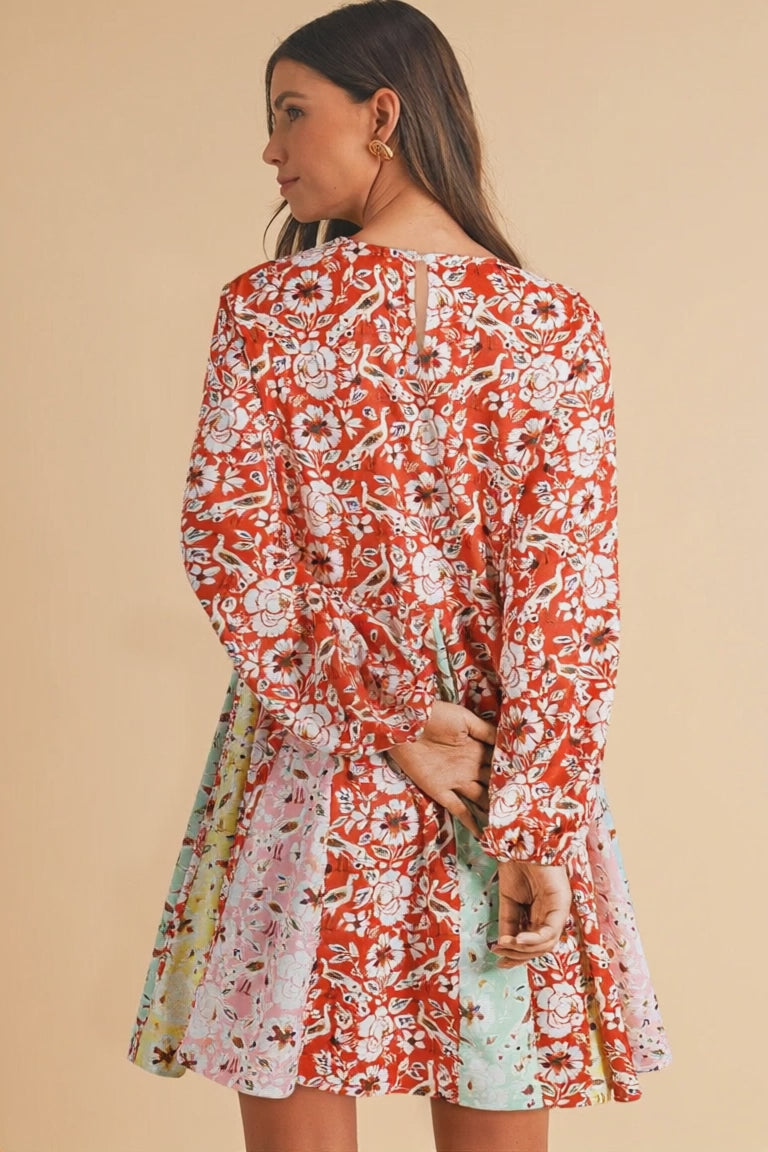 Damen Mini Sommerkleid Rot mit Blumenmuster – Langarm, Baumwolle